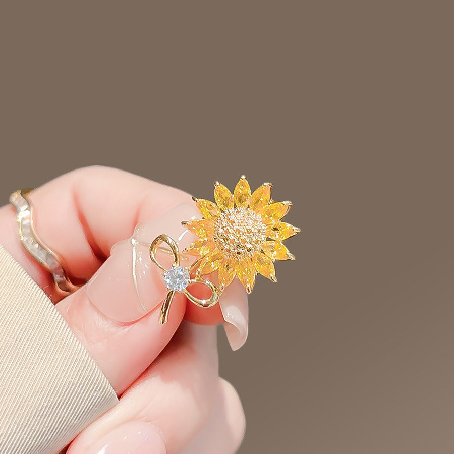 Radiant Sunflower: Artisan Enamel Brooch & Neckline Pin