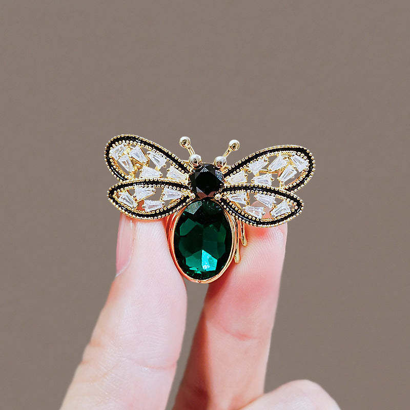 Imperial Bee Brooch | Vintage-Inspired Suit & Coat Accessory