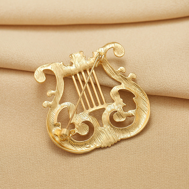 "Golden Chord" Retro Harp Brooch: A Minimalist Niche Accessory