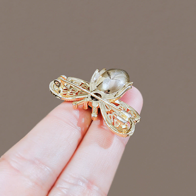 Imperial Bee Brooch | Vintage-Inspired Suit & Coat Accessory