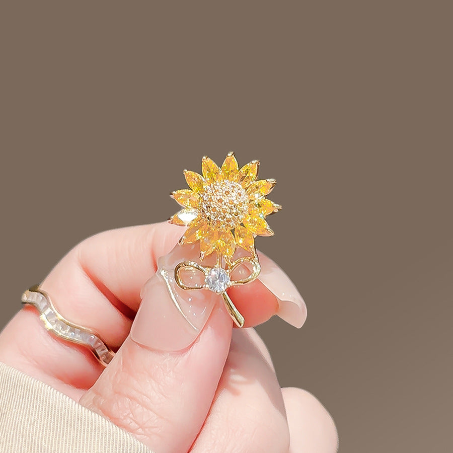 Radiant Sunflower: Artisan Enamel Brooch & Neckline Pin