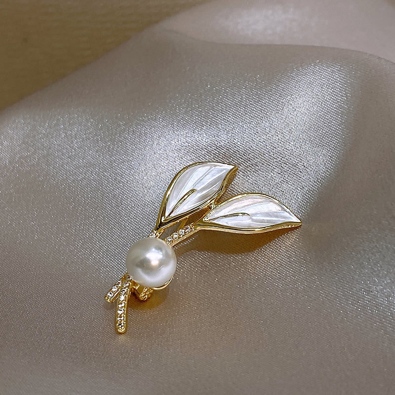 Veridian Bloom: Enamel Tulip Brooch & Sculptural Floral Pin